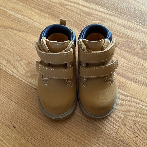 Baby boy boots - Picture 2 of 4
